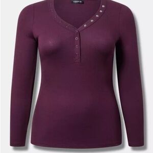 torrid Plum Ribbed V-Neck Henley with Snap Detail